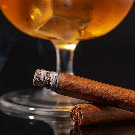 Как правильно курить сигару: пошаговое руководство для начинающих