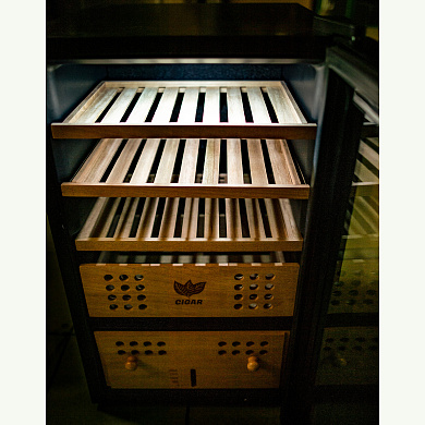 Электронный шкаф компрессорный Cigar Cabinet M-C 70 - отзывы