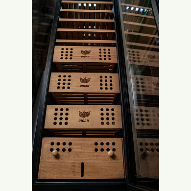 Электронный шкаф компрессорный Cigar Cabinet M-C 138 - отзывы
